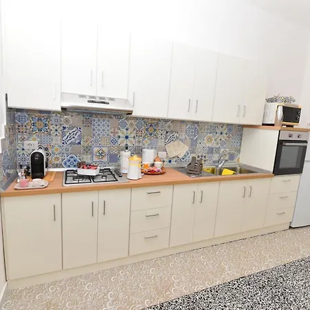 La Terrazza Sugli Dei Appartement *