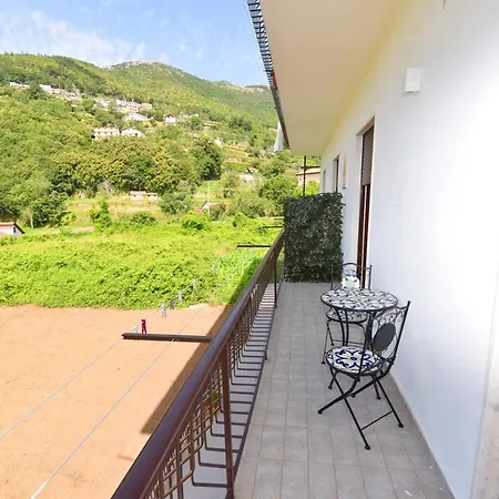 La Terrazza Sugli Dei Appartement