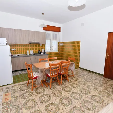 La Terrazza Sugli Dei Apartment *